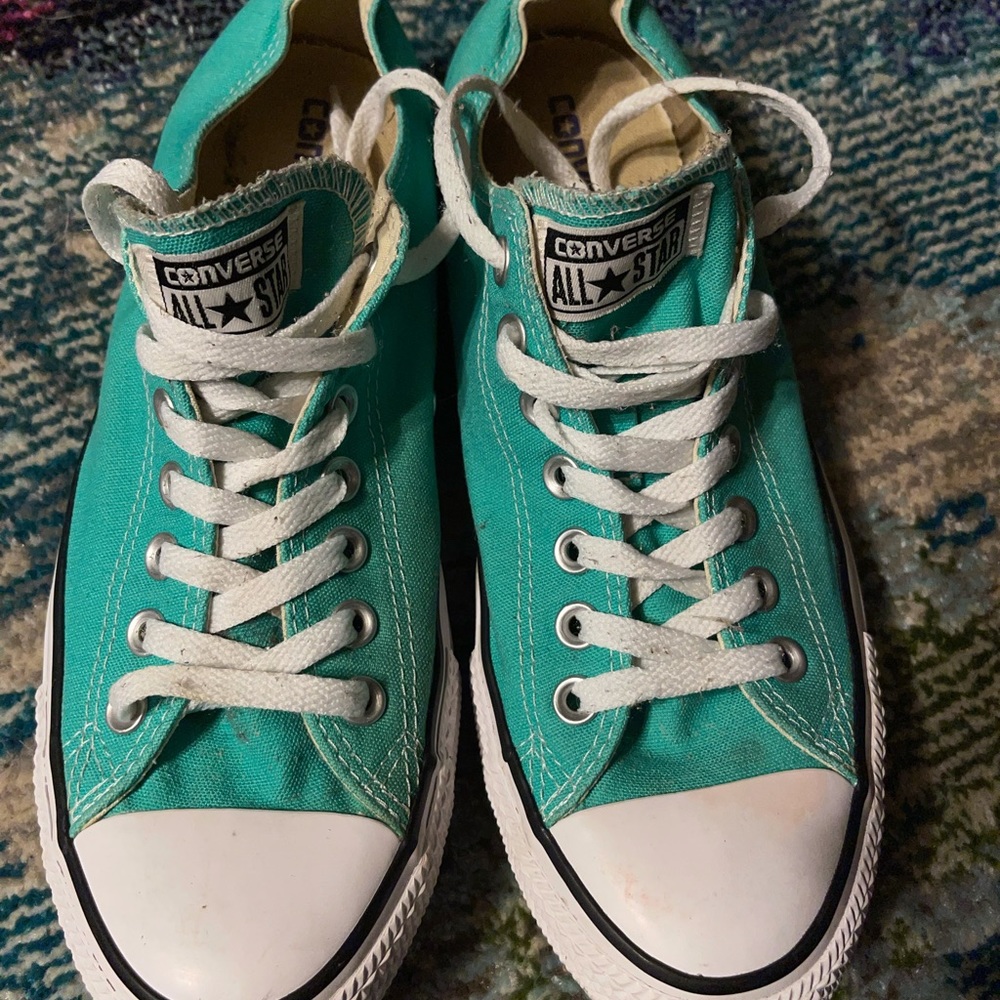 Converse low-too uni-sex shoe